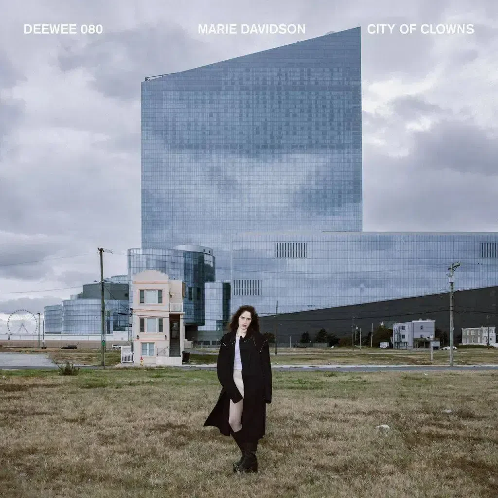 Marie Davidson - City of Clowns