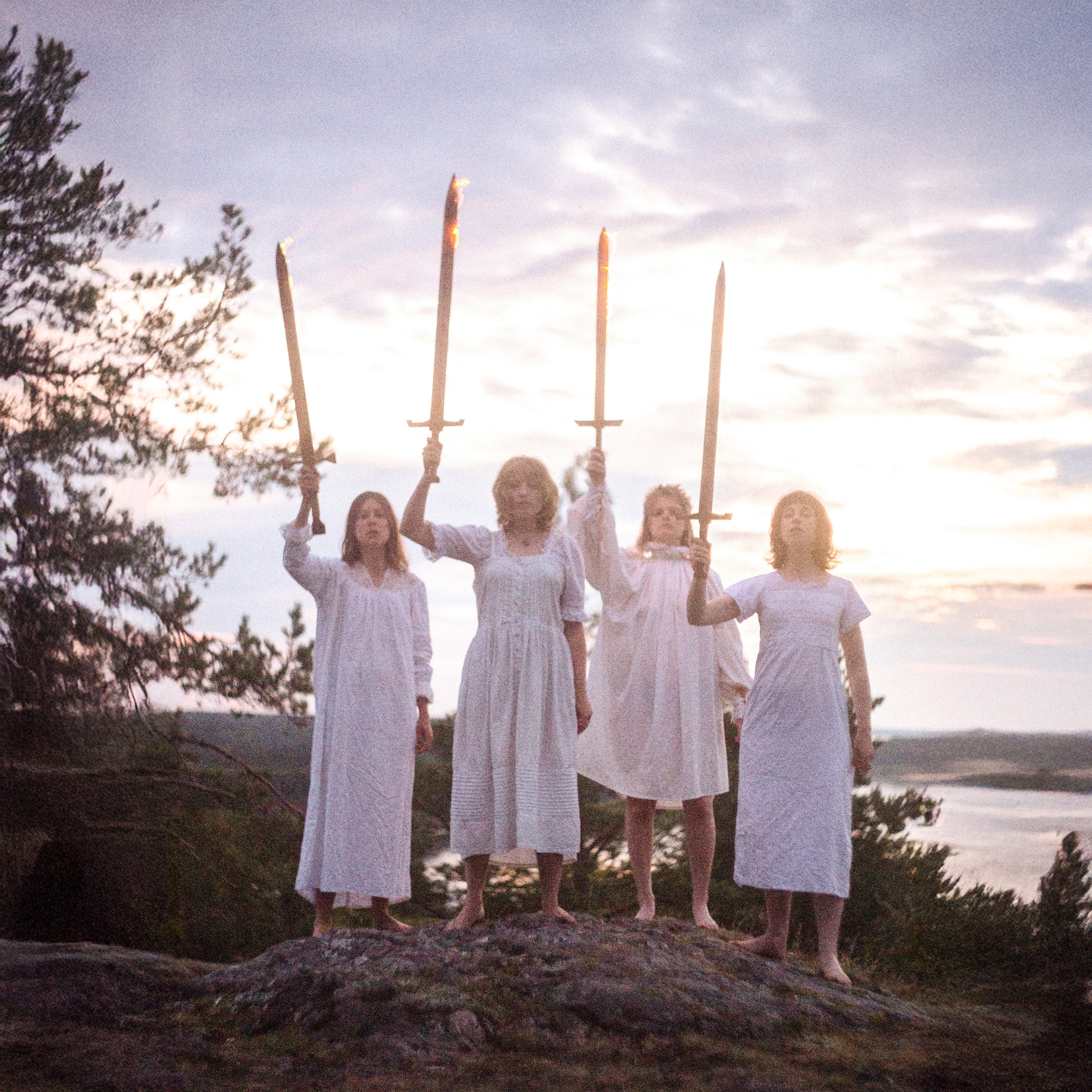 The New Eves - The New Eve Is Rising - Dinked HR.03